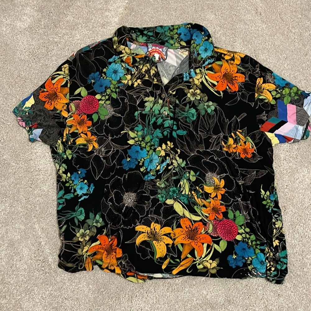 Johnny Was Top Nero Sequence Floral Short Sleeve Polo Tee